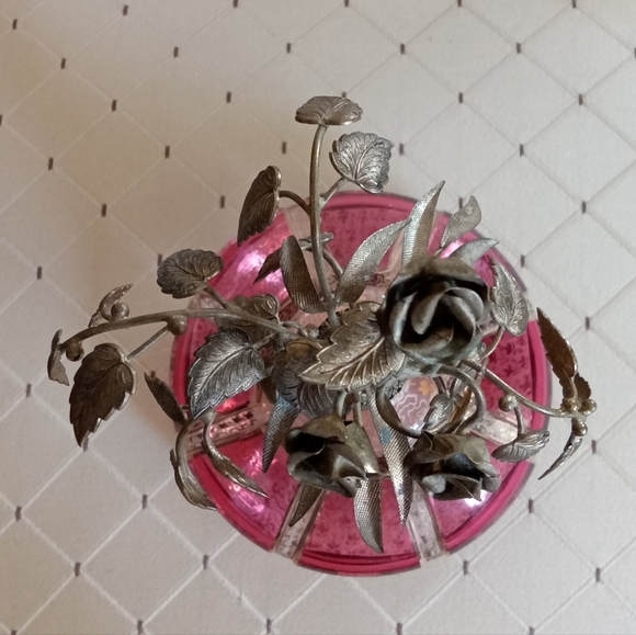 VINTAGE PERFUME BOTTTLE - Picture 2 of 7